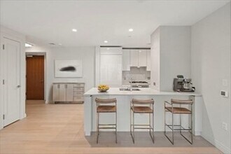 133 Seaport Blvd in Boston, MA - Building Photo - Building Photo