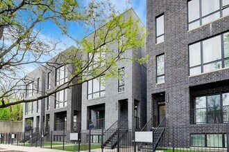 3950 S Indiana Ave in Chicago, IL - Building Photo - Building Photo