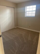 54 Ben Louis Dr in Belleville, IL - Foto de edificio - Building Photo