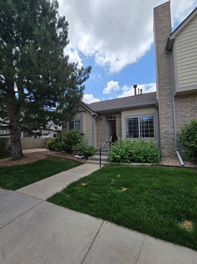 property at 3019 W 107th Pl