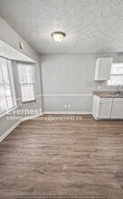 972 Maple Leaf Ridge in Jonesboro, GA - Foto de edificio - Building Photo