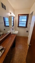 128 E University St in Wooster, OH - Building Photo - Building Photo