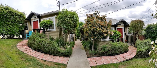 1920 Preston Ave in Los Angeles, CA - Building Photo - Primary Photo