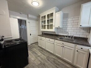 34 Grand Ave in Nashua, NH - Building Photo - Building Photo