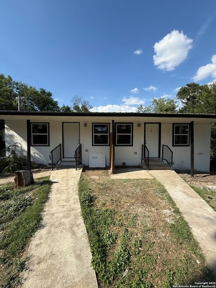 property at 1011 Canton