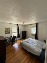 19 Hunting St, Unit 2 in Cambridge, MA - Foto de edificio - Building Photo