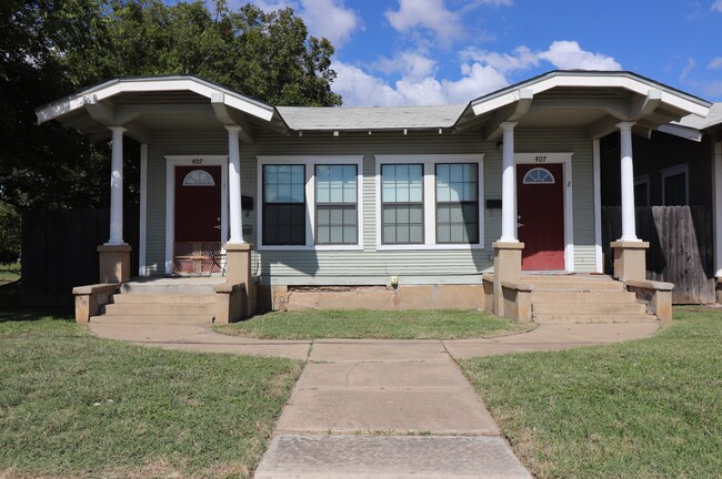 401 Main St in Brownwood, TX - Building Photo - Building Photo