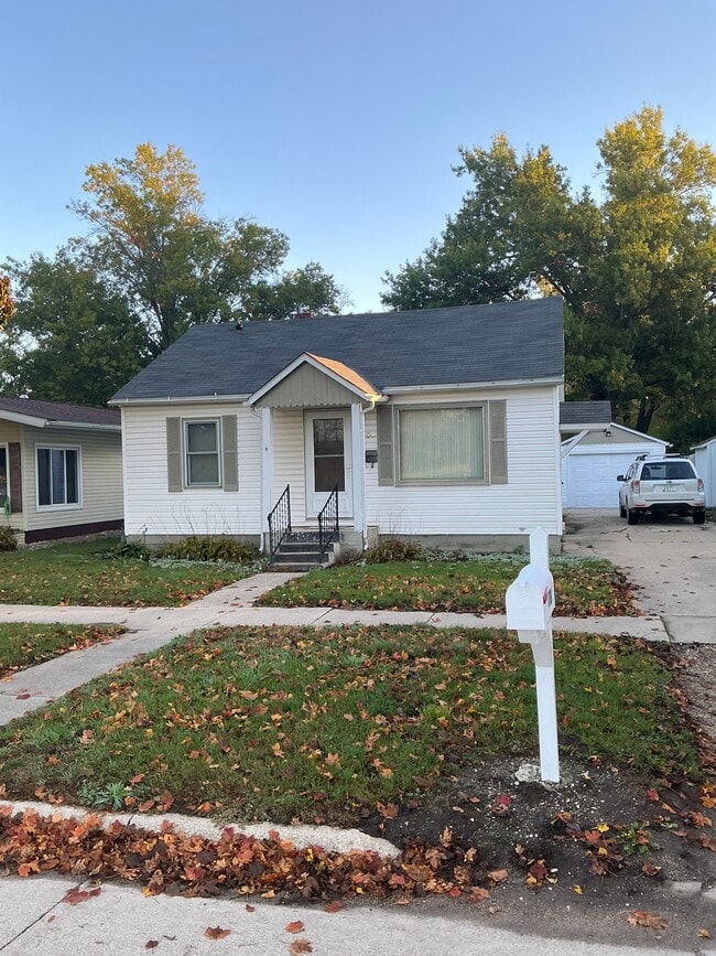 property at 1709 Salzer St