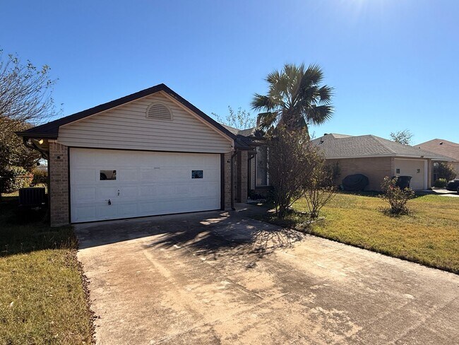 1406 Windsor Cir in Killeen, TX - Building Photo - Building Photo