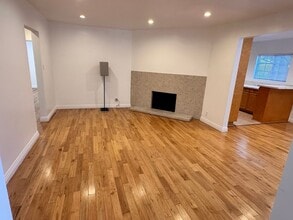 16031 Arcturus Ave in Gardena, CA - Building Photo - Building Photo