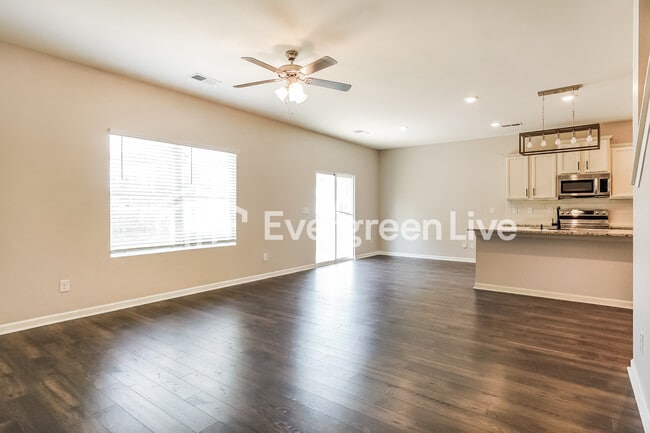 1004 Canvasback Wy in Alabaster, AL - Building Photo - Building Photo