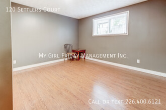 1 Bedroom and 1 bath in Kitchener, ON - Building Photo - Building Photo