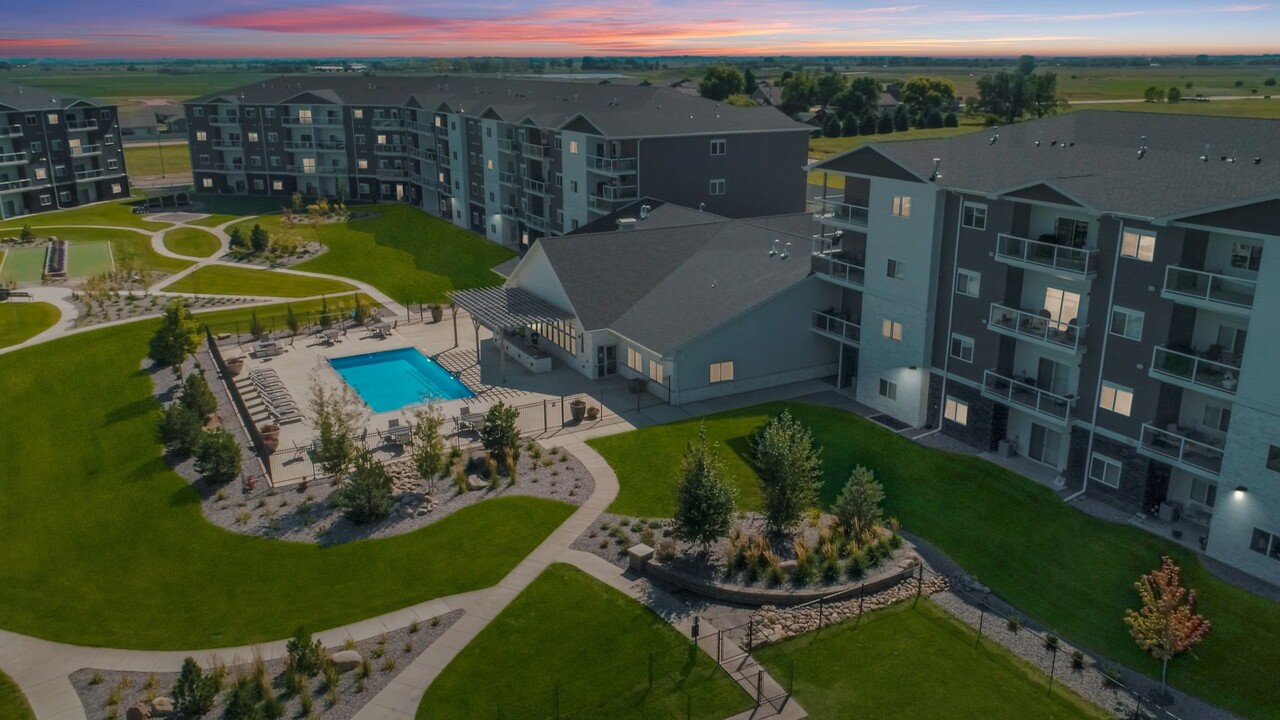 Graystone Heights Luxury Apartments in Sioux Falls, SD - Building Photo