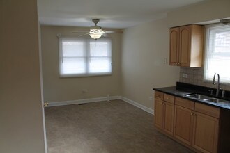 18003 Greenview Terrace in Country Club Hills, IL - Building Photo - Building Photo