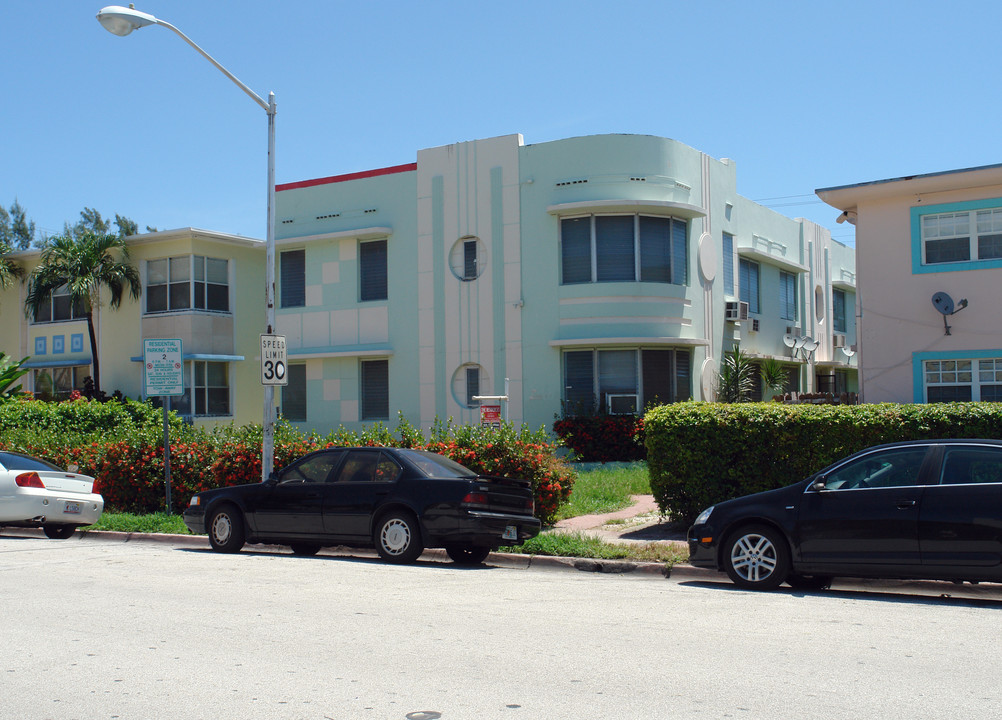 1043-1047 Euclid Ave in Miami Beach, FL - Foto de edificio