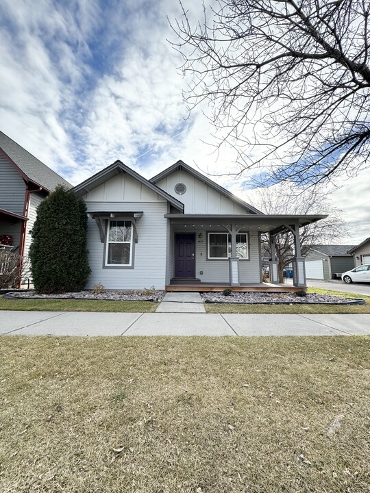 4633 Monticello Pl in Missoula, MT - Foto de edificio