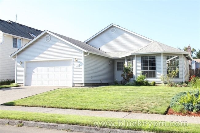 1510 SE Solomon Loop