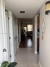 151 Berkley Rd in Hollywood, FL - Building Photo - Building Photo