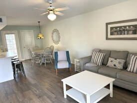 168 White Sandy Dr in Panama City Beach, FL - Building Photo