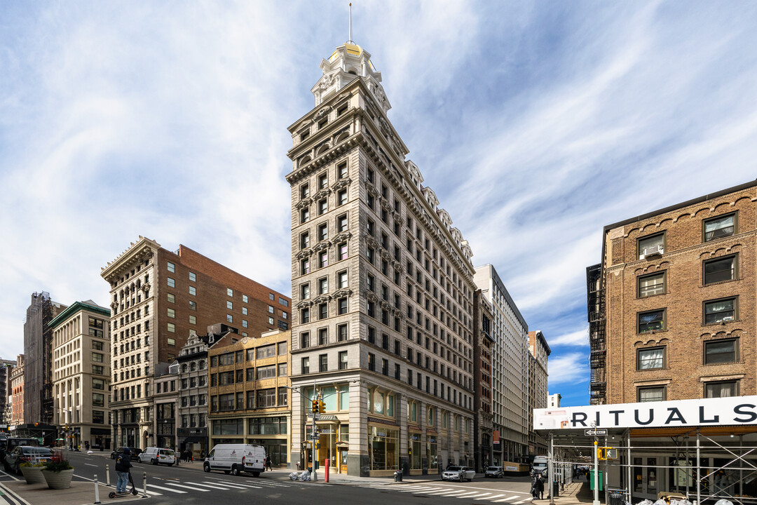 170 Fifth Ave in New York, NY - Building Photo