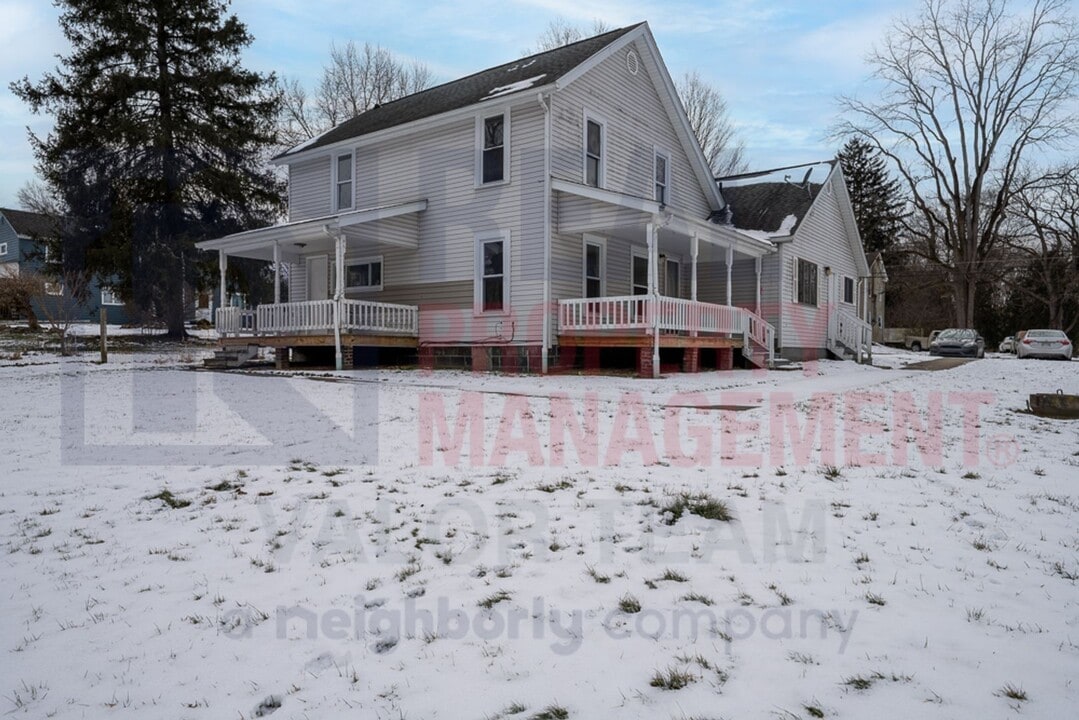 6256 Wayland Rd, Unit Unit A in Ravenna, OH - Foto de edificio