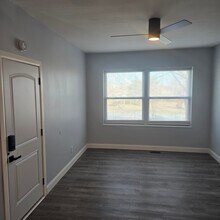 3232 Henrietta St in St. Louis, MO - Building Photo - Building Photo