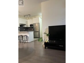 9388 McKim Way in Richmond, BC - Building Photo - Building Photo