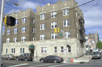 4809-4813 Broadway in Union City, NJ - Building Photo - Building Photo