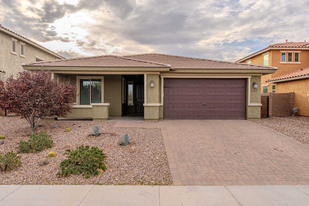 2619 E Daniel Dr in Gilbert, AZ - Building Photo
