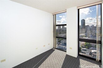 747 Wiliwili St in Honolulu, HI - Building Photo - Building Photo