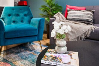 611 Commerce St in New Orleans, LA - Foto de edificio - Building Photo