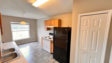 2397 Kerridale St in Deltona, FL - Building Photo - Building Photo