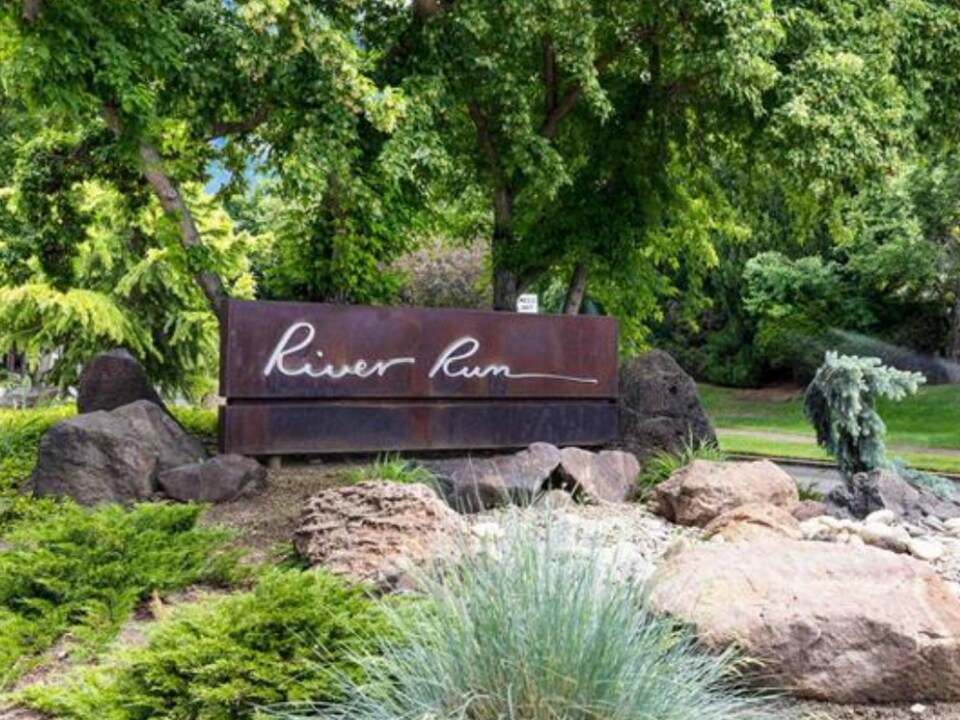 1954 S Wood Duck Ln in Boise, ID - Building Photo