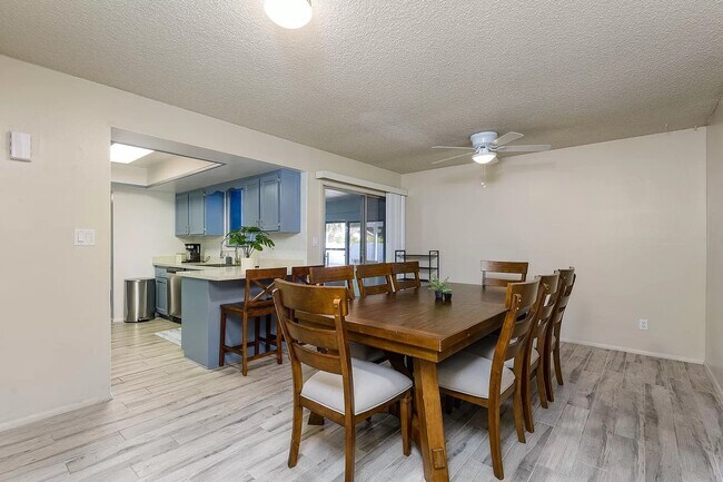 635 E Manhatton Dr in Tempe, AZ - Building Photo - Building Photo