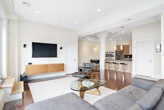 188 W 2nd St in Boston, MA - Building Photo - Building Photo