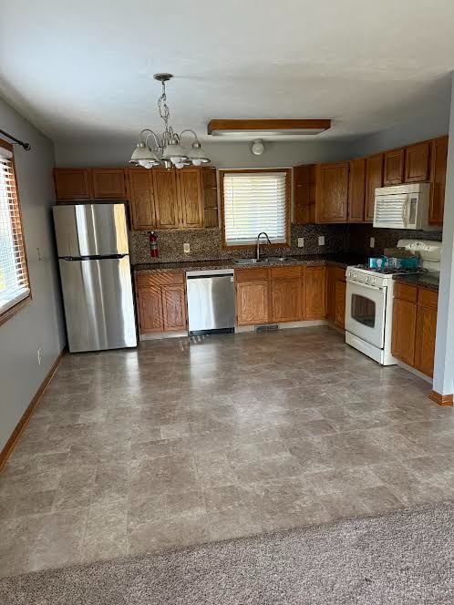 415 3rd St in Middleville, MI - Building Photo