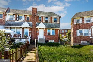 524 Wiltshire Rd in Upper Darby Township, PA - Building Photo