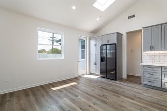 6402 Kenwater Pl in West Hills, CA - Building Photo - Building Photo