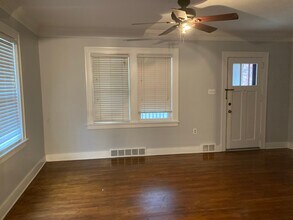 500 Fruithurst Dr in Pittsburgh, PA - Building Photo - Building Photo