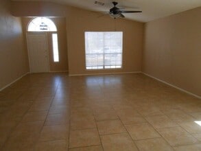 1932 Coralino Dr in Henderson, NV - Building Photo - Building Photo