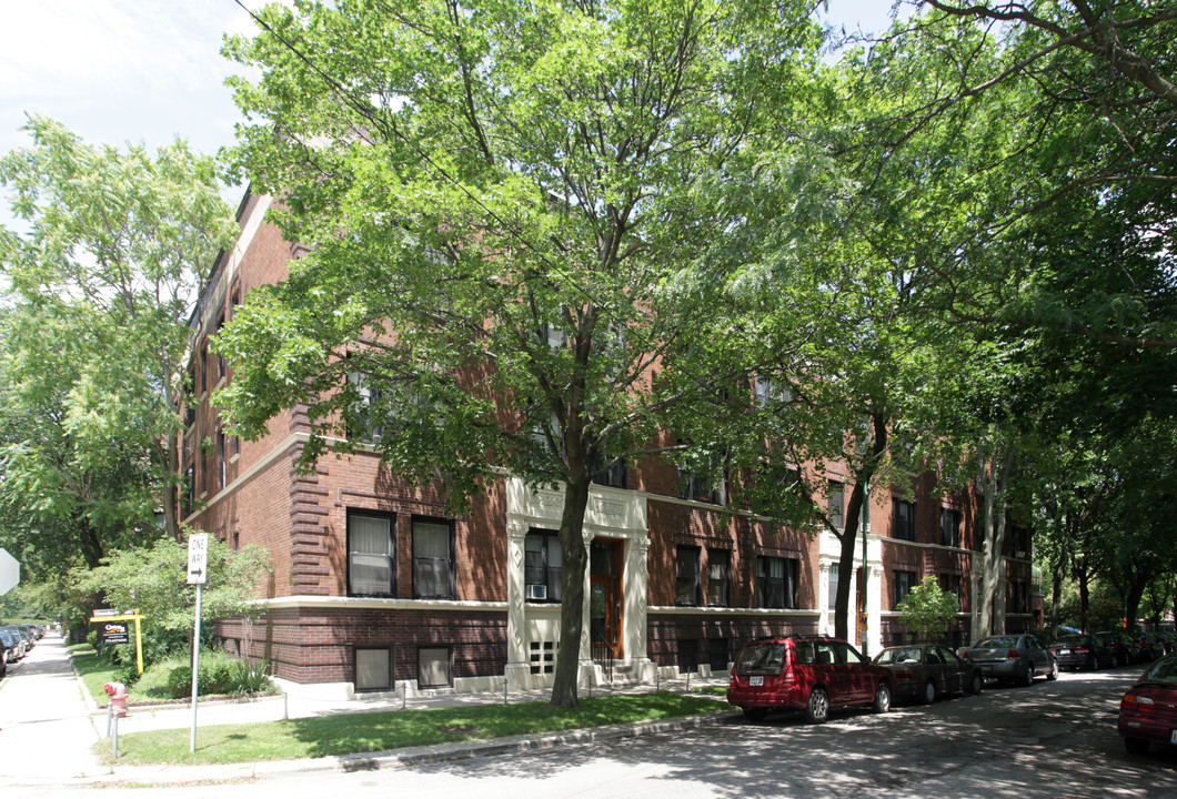 1400-1412 E 56th St in Chicago, IL - Building Photo