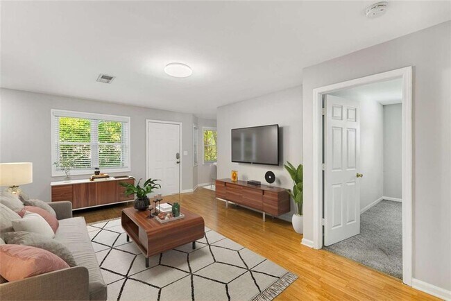 1738 Taylor St NW in Atlanta, GA - Building Photo - Building Photo