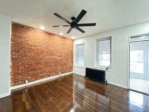 5726 Pemberton St in Philadelphia, PA - Building Photo - Building Photo