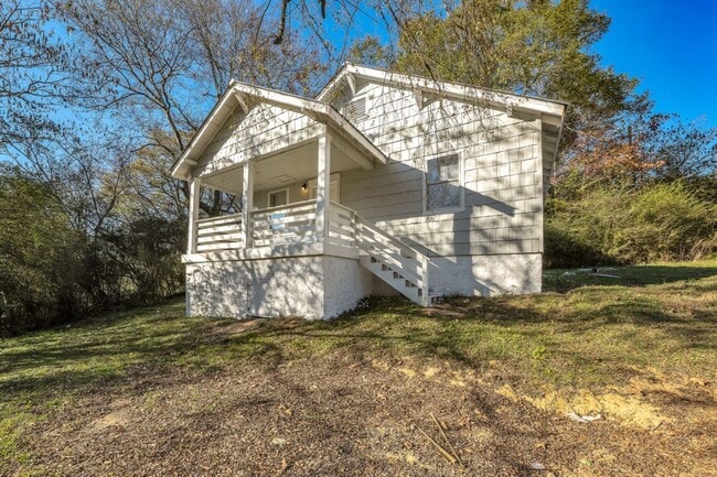 908 D St in Jasper, AL - Building Photo - Building Photo