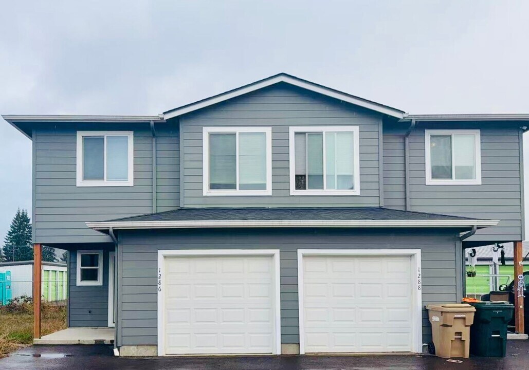 1286 44th Ave in Sweet Home, OR - Building Photo