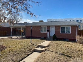 1381 Worchester St in Aurora, CO - Building Photo