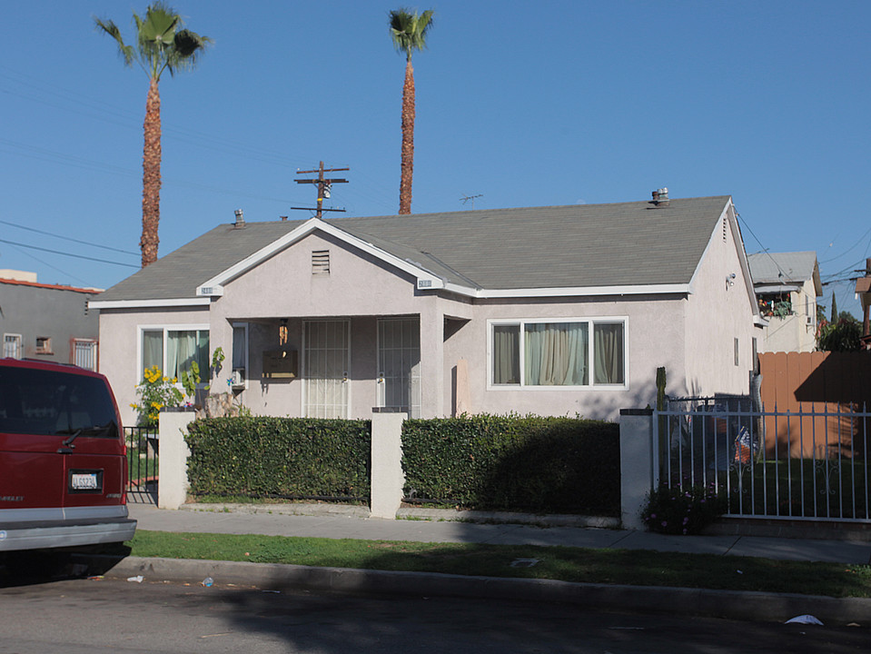 2486-2488 Pasadena Ave in Long Beach, CA - Building Photo