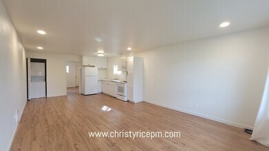 4228 337th Pl SE in Fall City, WA - Building Photo - Building Photo