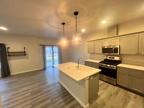 2223 Eversull Ln in North Liberty, IA - Building Photo - Building Photo