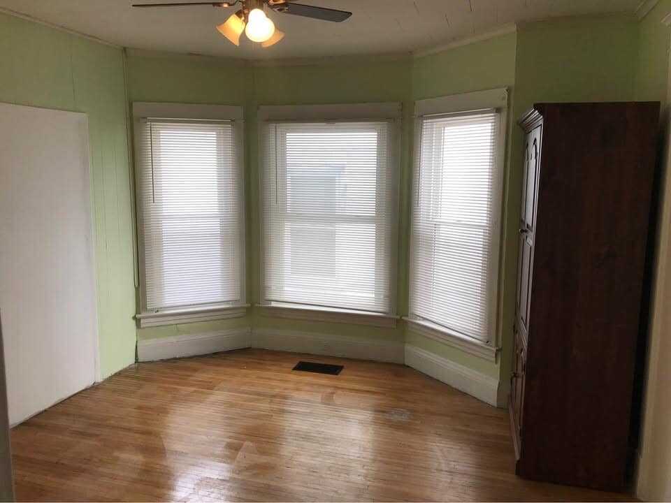 375 West Ave, Unit 1 in Lockport, NY - Building Photo
